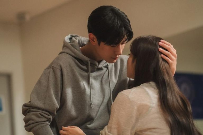 Dive into You: Park Seo Ham’s Kiss Lesson