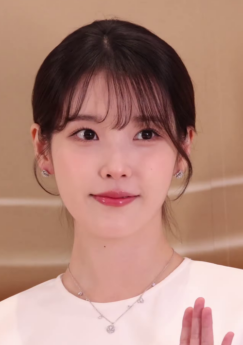 IU